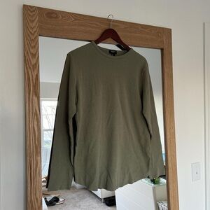 Men’s green long sleeve thermal shirt
